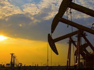 Нефть и золото разворачиваются вниз в начале новой торговой недели