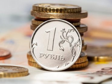 Торговля бинарными опционами на рубли