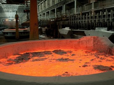 Компания UC Rusal разместила первые еврооблигации на 600 млн дол. США
