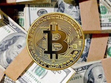 Все корпорации должны конвертировать доллары на балансах в биткойны
